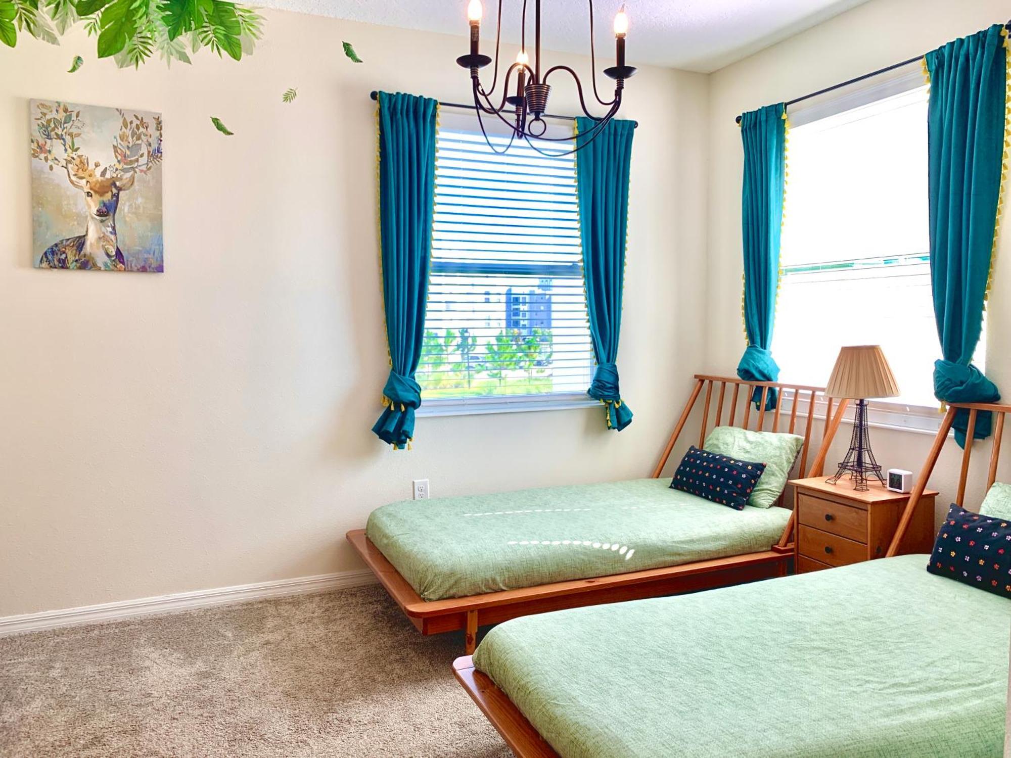 Lakeside Haven At Storey Lake: Disney-adjacent Family Retreat Apartment *